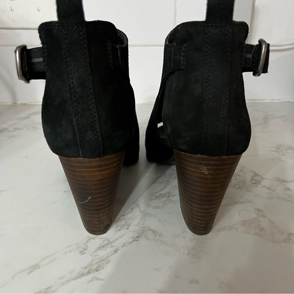 Lucky Brand Suede Peep Toe Black Shootie Sandals sz 10 - Picture 6 of 13